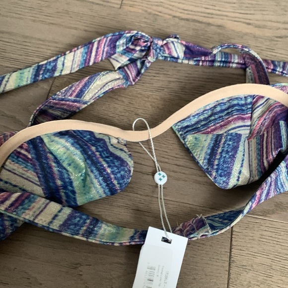 NWT Frankie’s Bikinis x Hailee Steinfeld Bikini Top - Picture 7 of 7